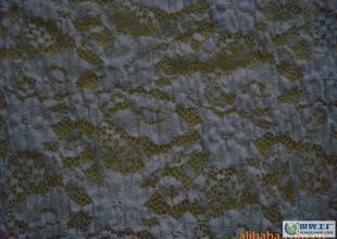 蕾絲與皮革的交融 從彈力蕾絲到皮革銷售的產品布局